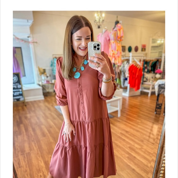 NEW WITH TAGS: ENTRO Mauve Midi Dress - Size SMALL - Picture 4 of 5